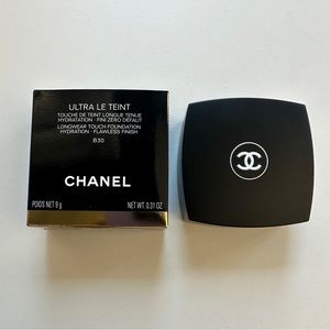 CHANEL ULTRA LE TEINT LONGWEAR TOUCH FOUNDATION - Shade B30